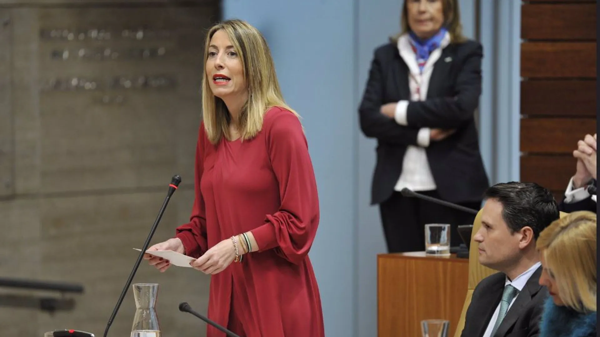 María Guardiola compareciendo